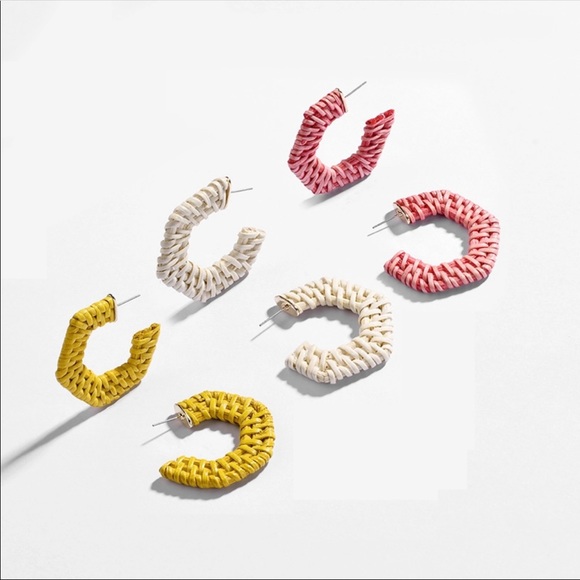 Jewelry - 💕 woven statement earrings 💕